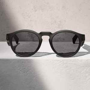 Ready for summer? Get music from your sunglasses! Bose Frames “Rondo” Like New!